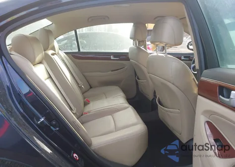 2012 Hyundai Genesis 3.8 z USA, uszkodzony, nr VIN KMHGC4DD2CU196817